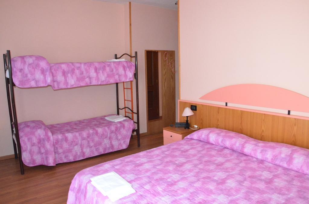 Hotel La Piazzetta Vidiciatico Pokoj fotografie